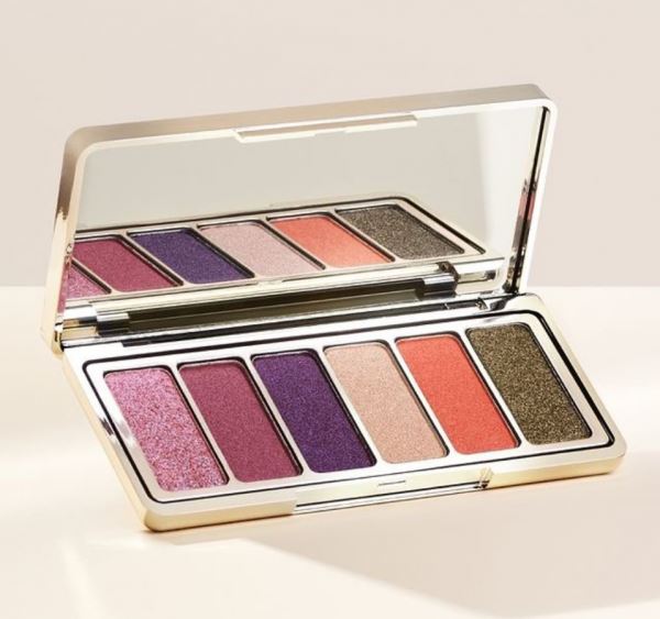 
<p>                            Holiday Collection by Rare Beauty</p>
<p>                        