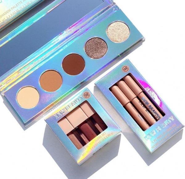 </p>
<p>                            Holiday 2020 by kkwbeauty</p>
<p>                        